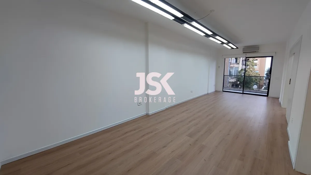 Office for rent in Ain al-Mraiseh