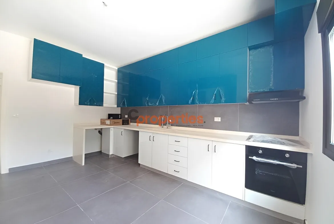 Apartment for Sale in Habboub - 3 bed, 3 bath