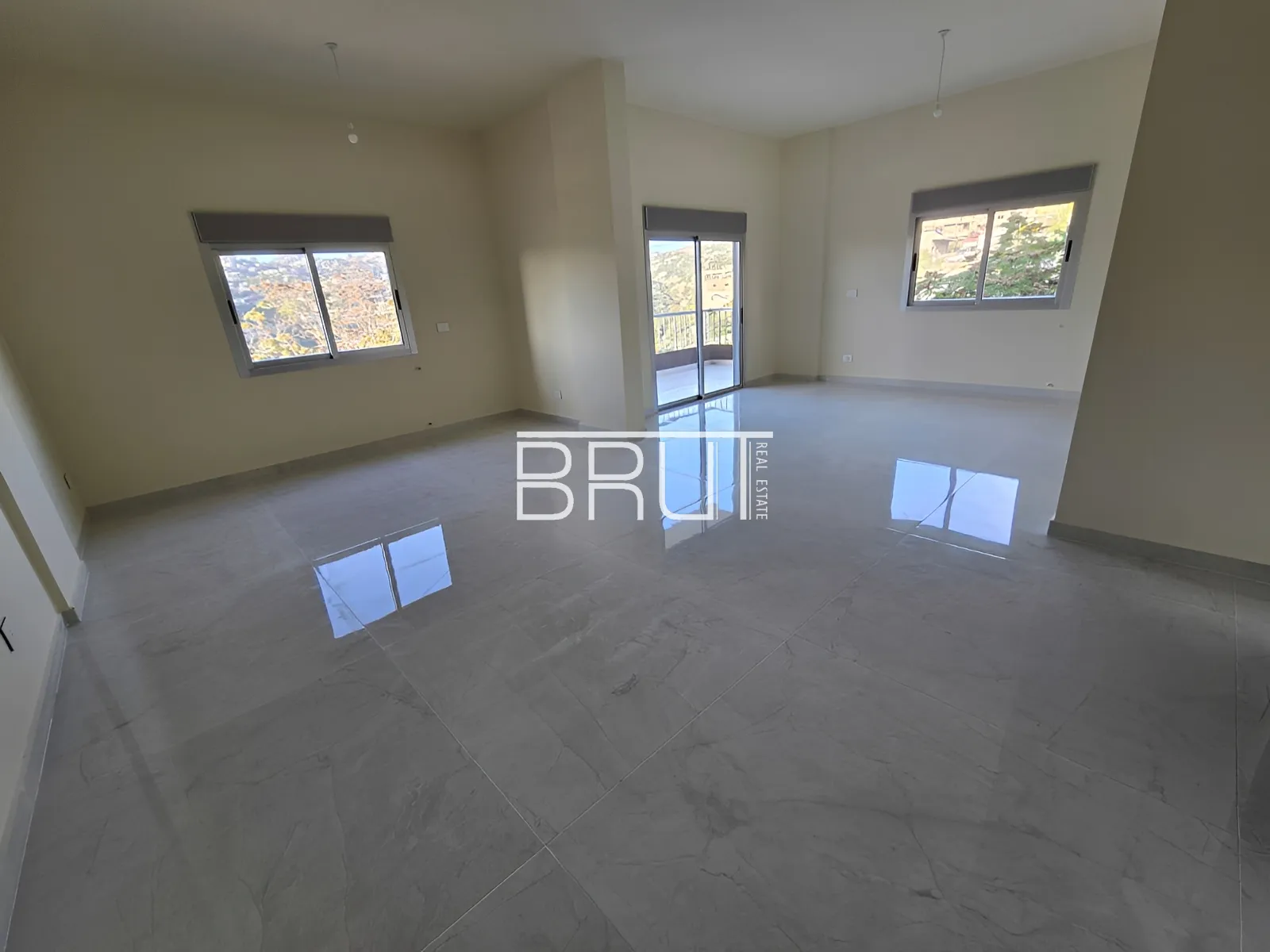 Apartment for Sale in Feitroun