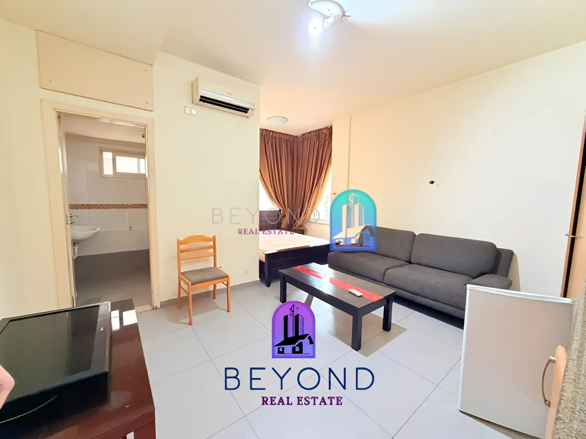 Studio for rent in Clemenceau