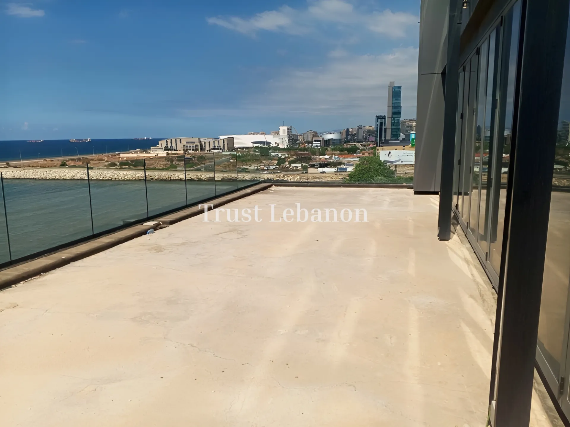 Office for rent in Antelias