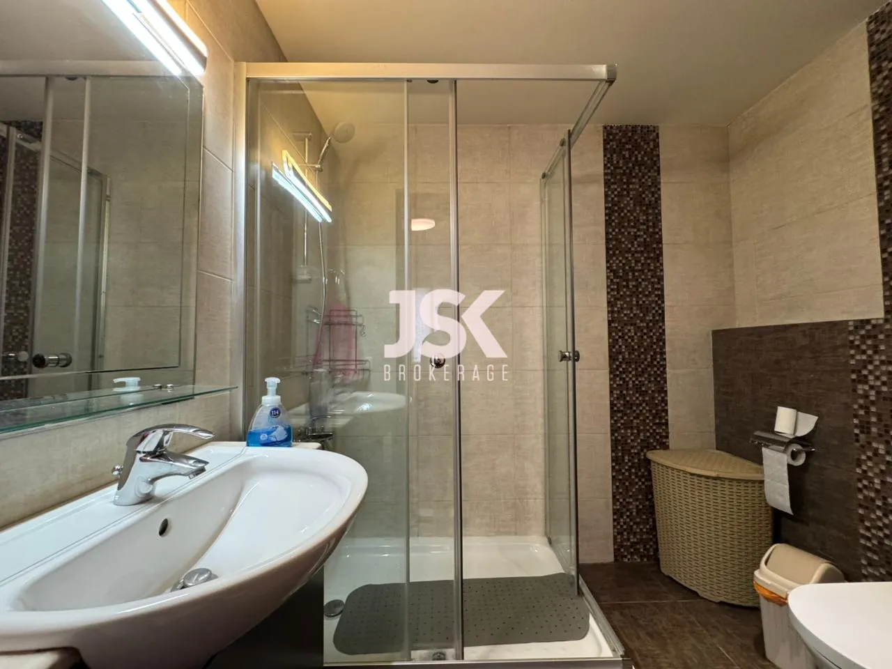 Apartment for Sale in Ain Saadeh