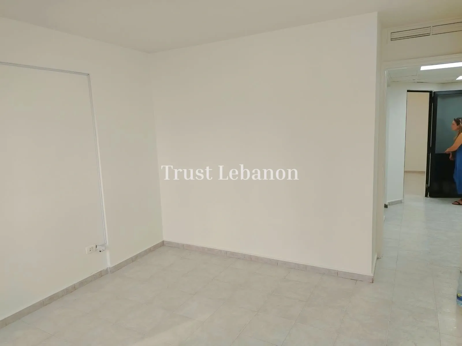 Office for rent in Dekwaneh, Lebanon