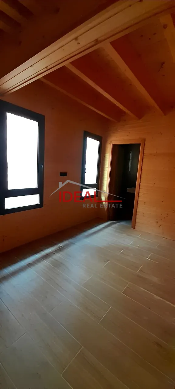 Chalet for sale in Faqra, Lebanon - 4 bed, 5 bath