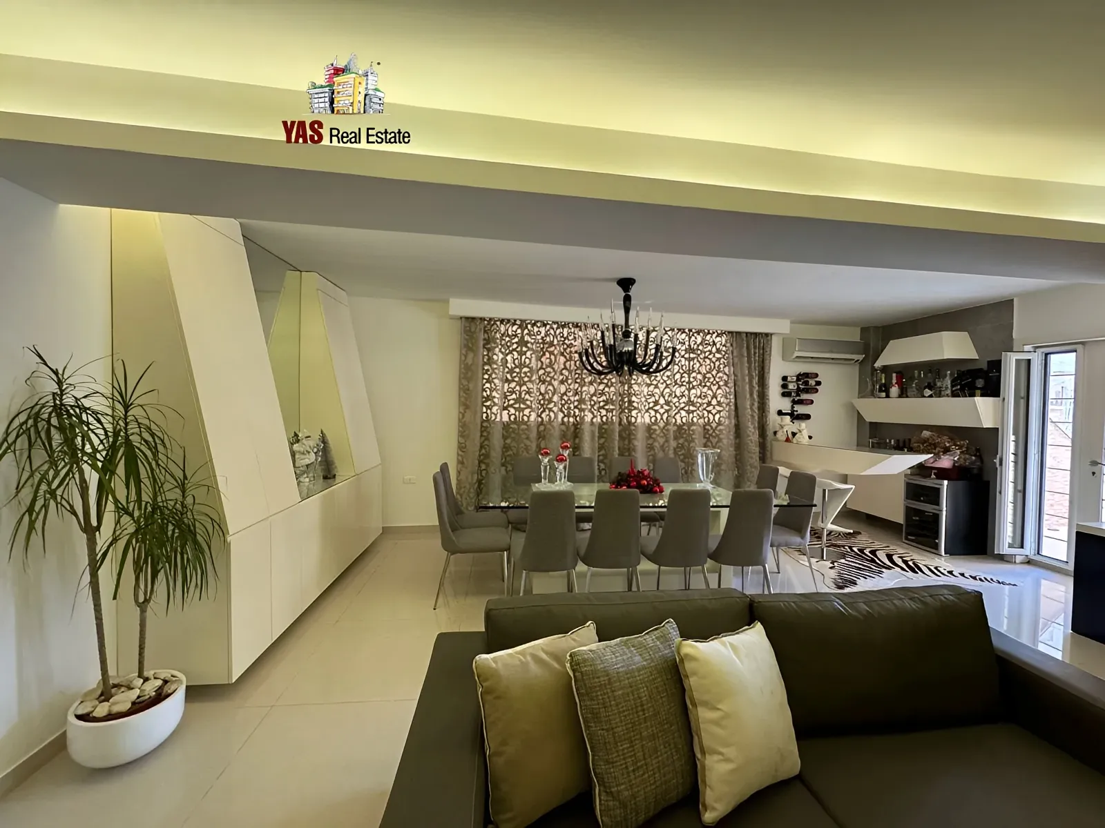 Apartment for Sale in Ballouneh
