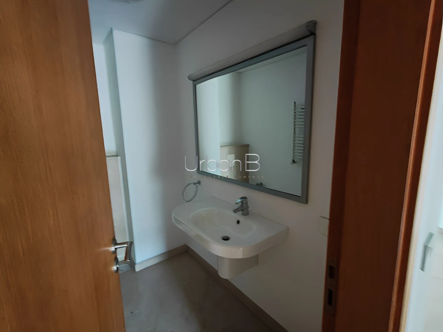 Apartment for Rent in Mar Meter, Achrafieh, Beirut