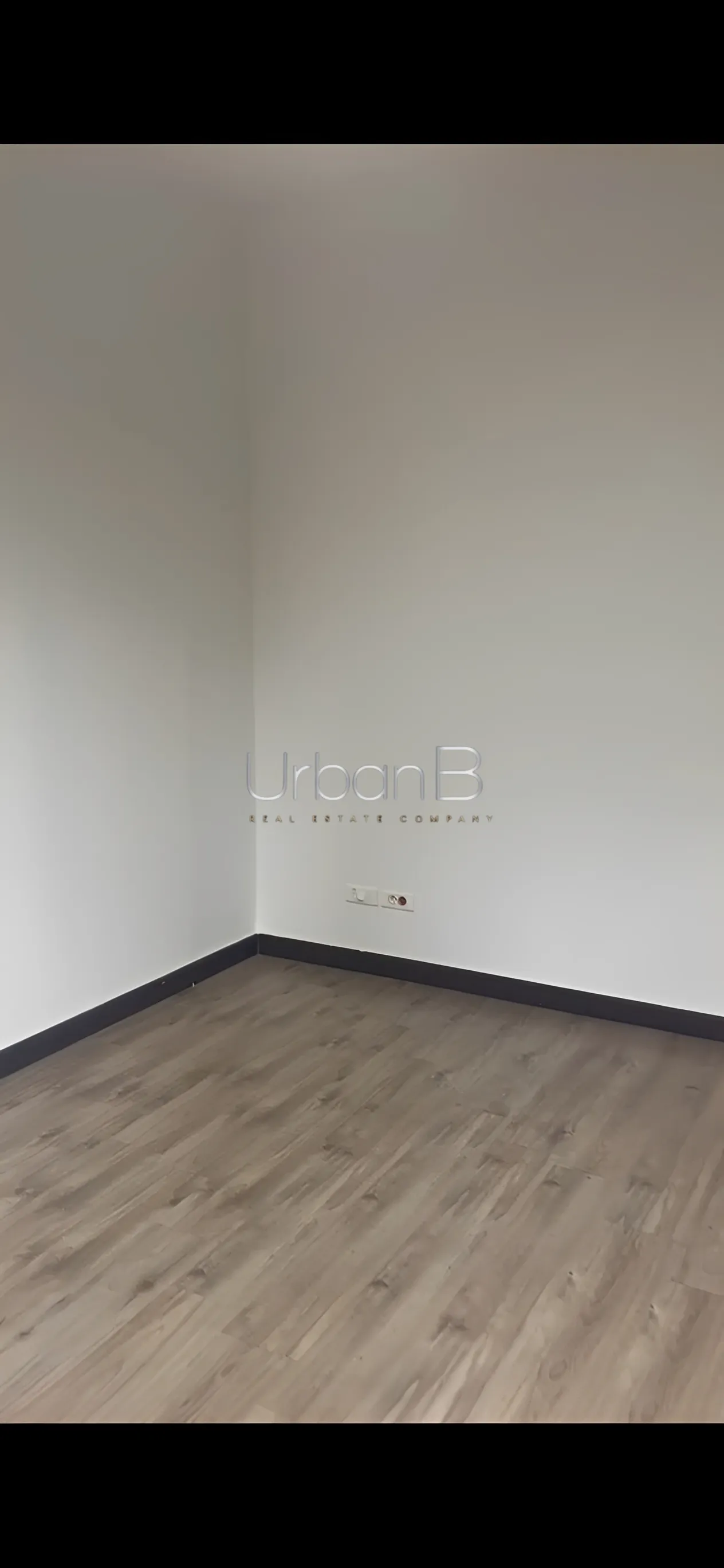 Clinic for rent in Hotel Dieu