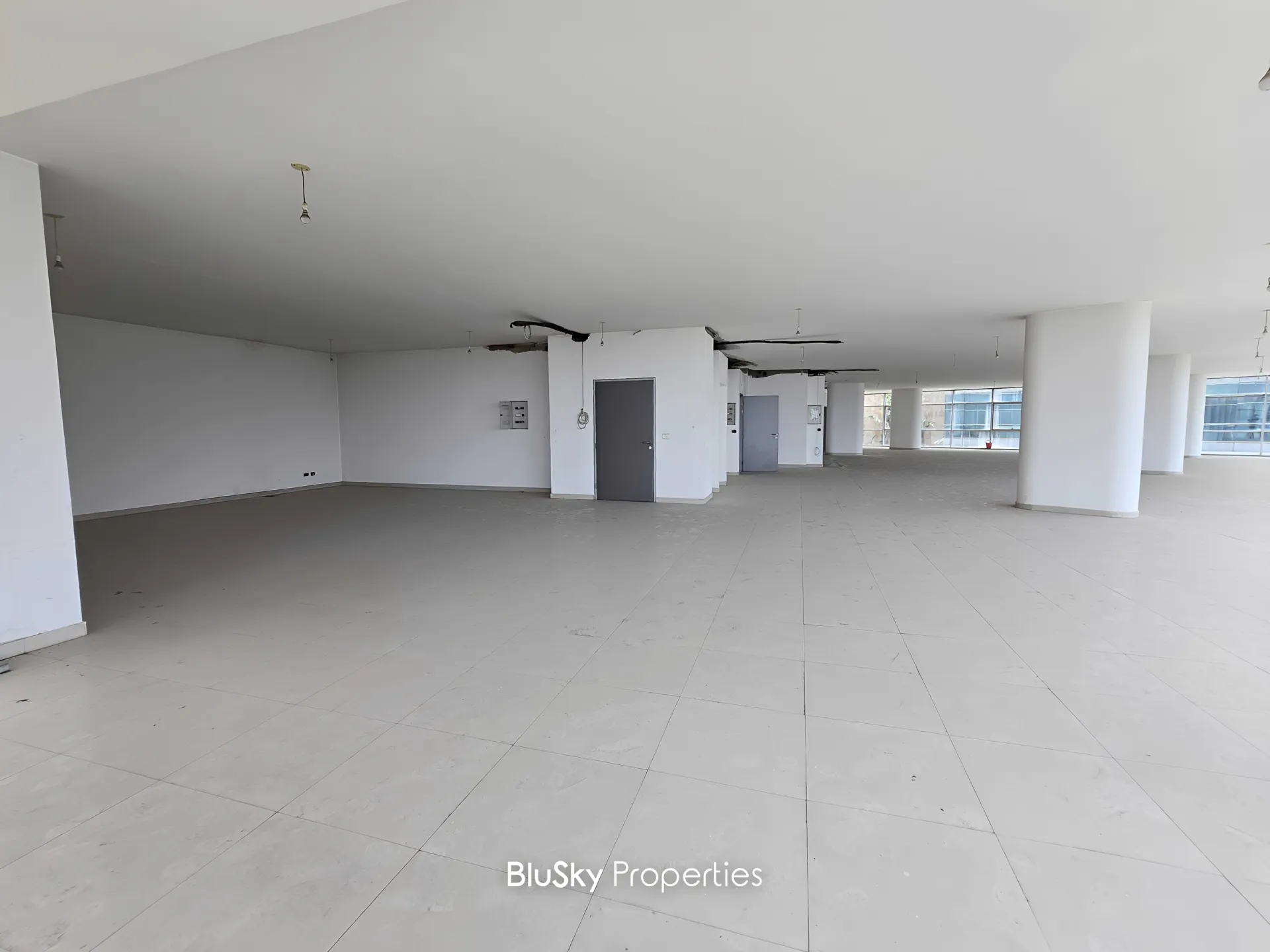 Office for rent in Mansourieh, lebanon