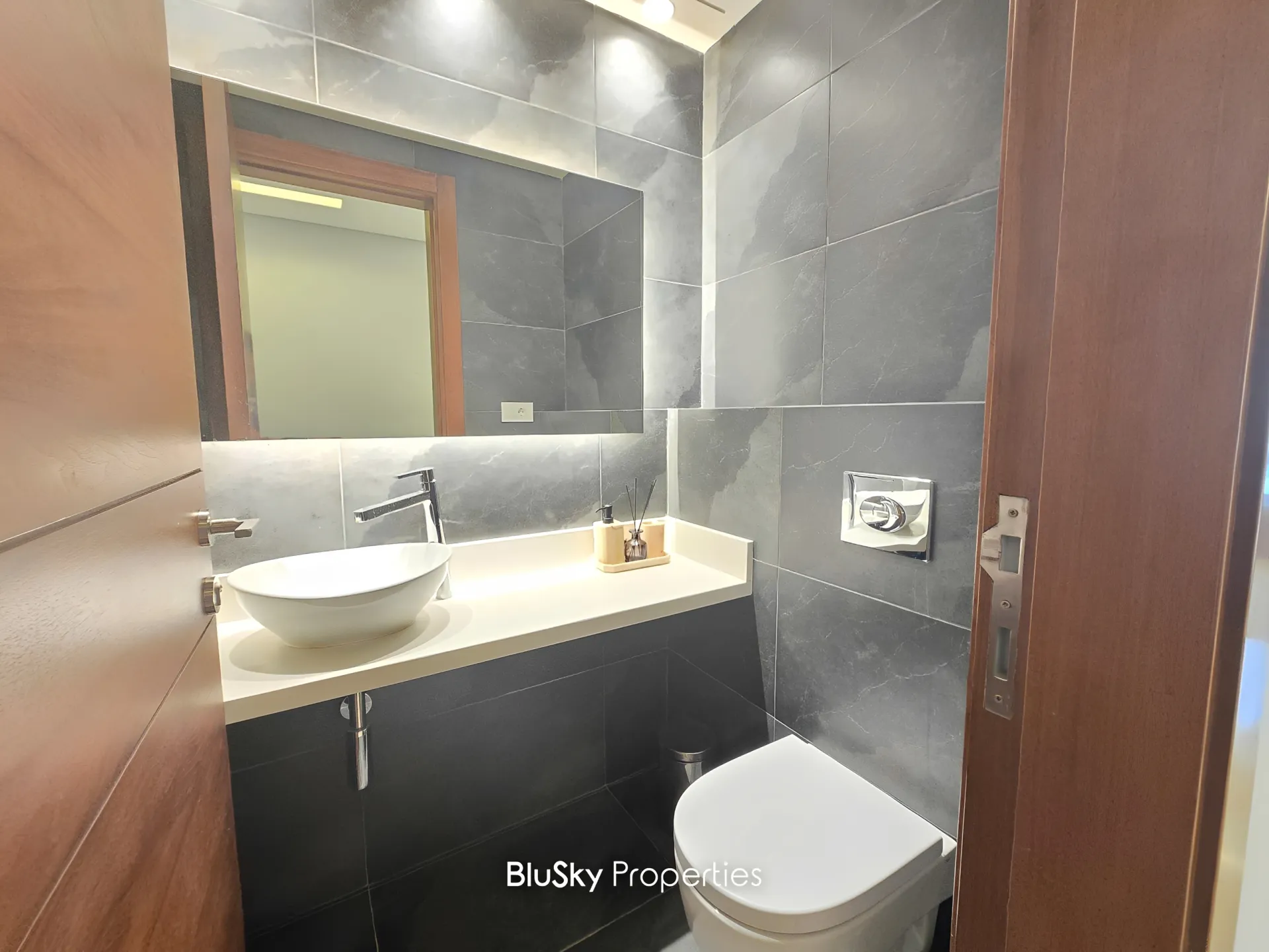 Apartment for rent in Mansourieh, lebanon
