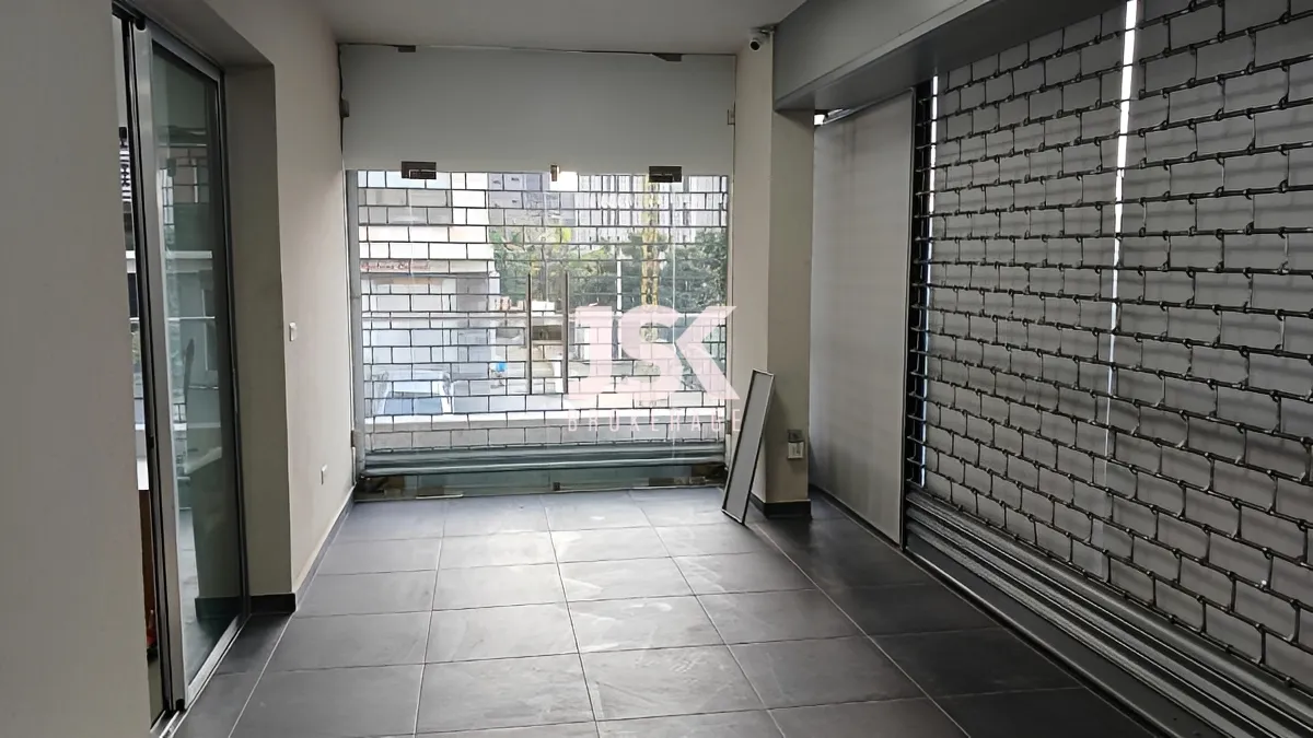 Shop for sale in Dbayeh