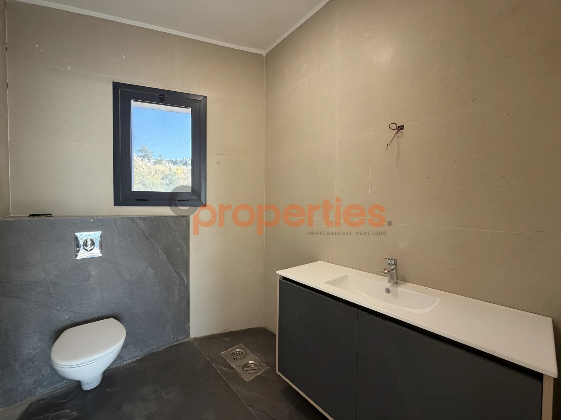 Chalet for Sale in Faqra