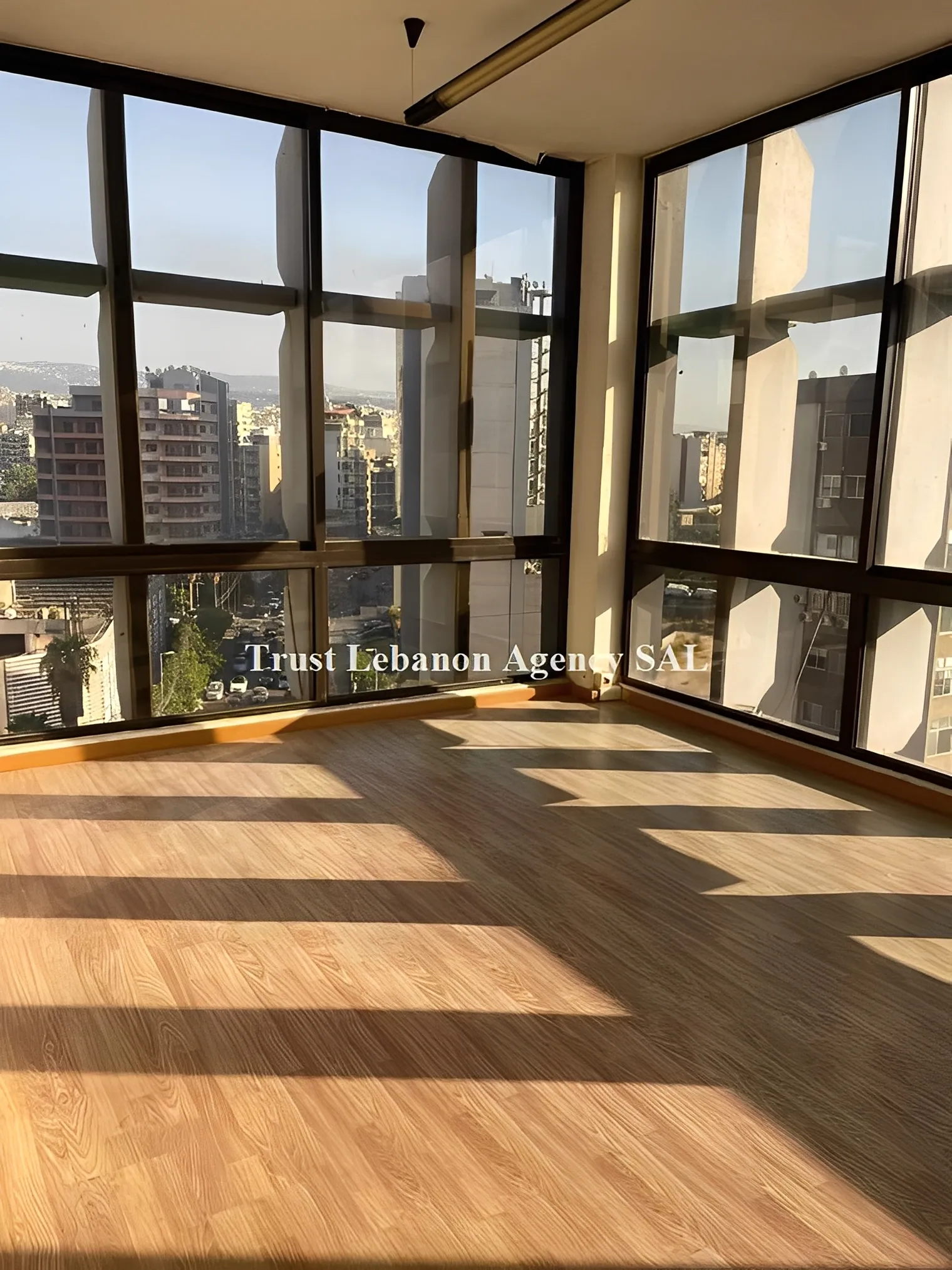 Office for sale in Metn, Sin El Fil