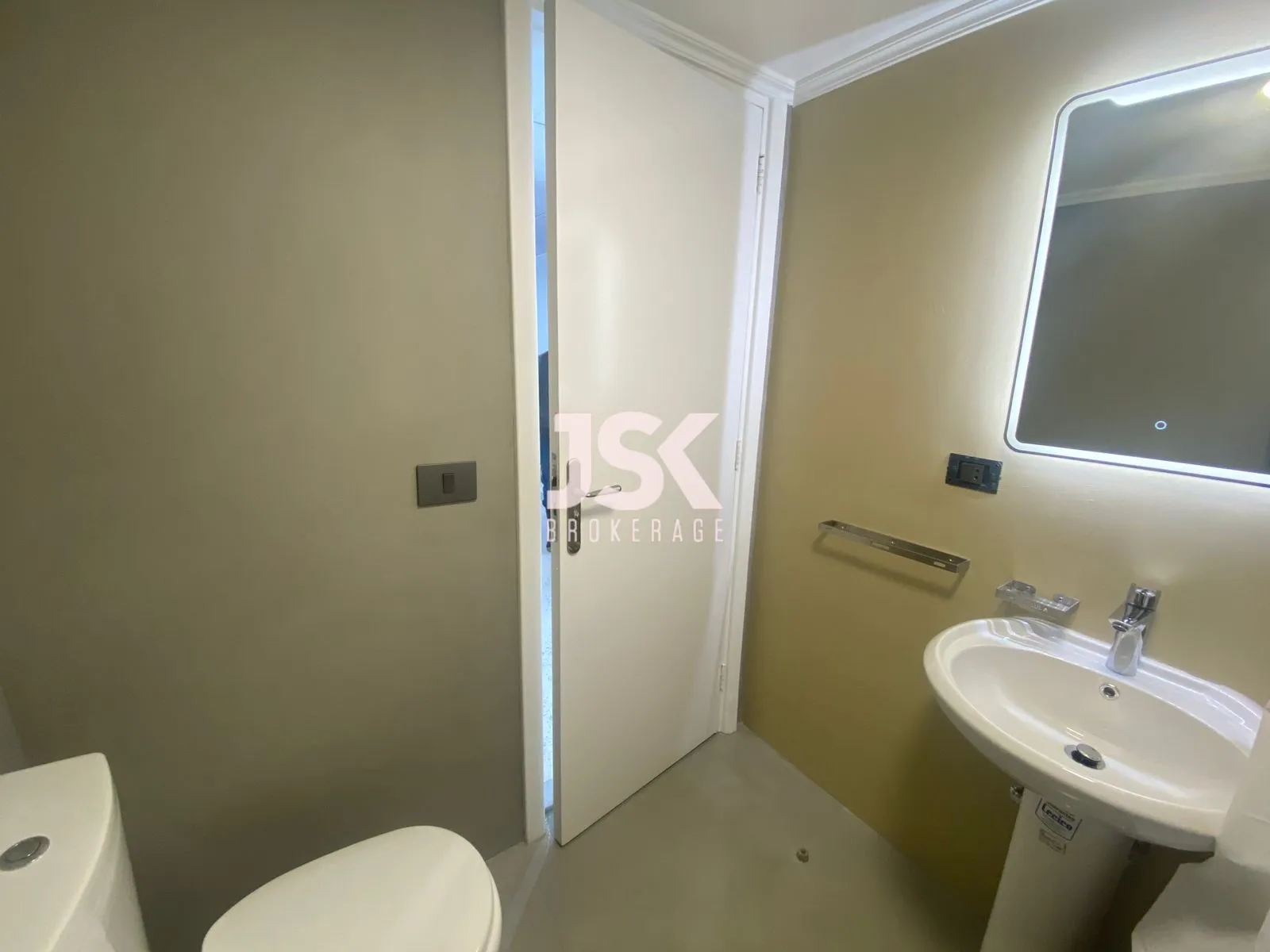 Apartment for Rent in Achrafieh