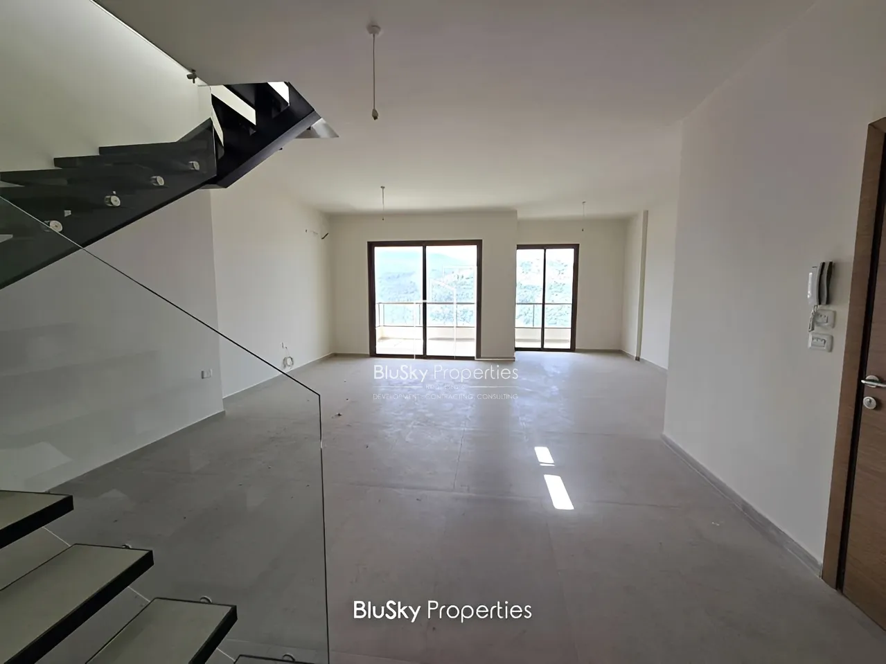 Duplex for Sale in Mansourieh - 3 bed, 3 bath