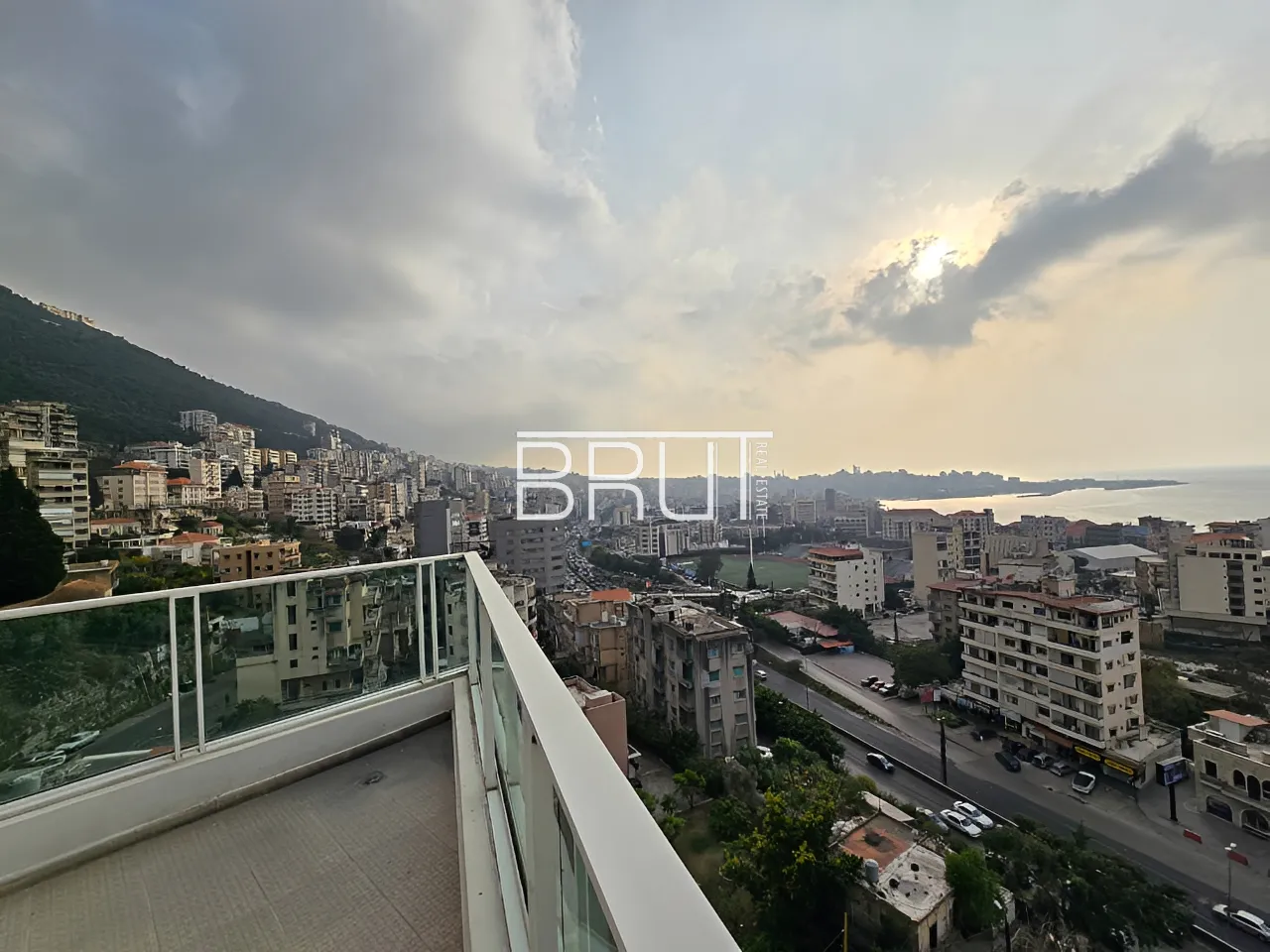 Apartment for Sale in Haret Sakher