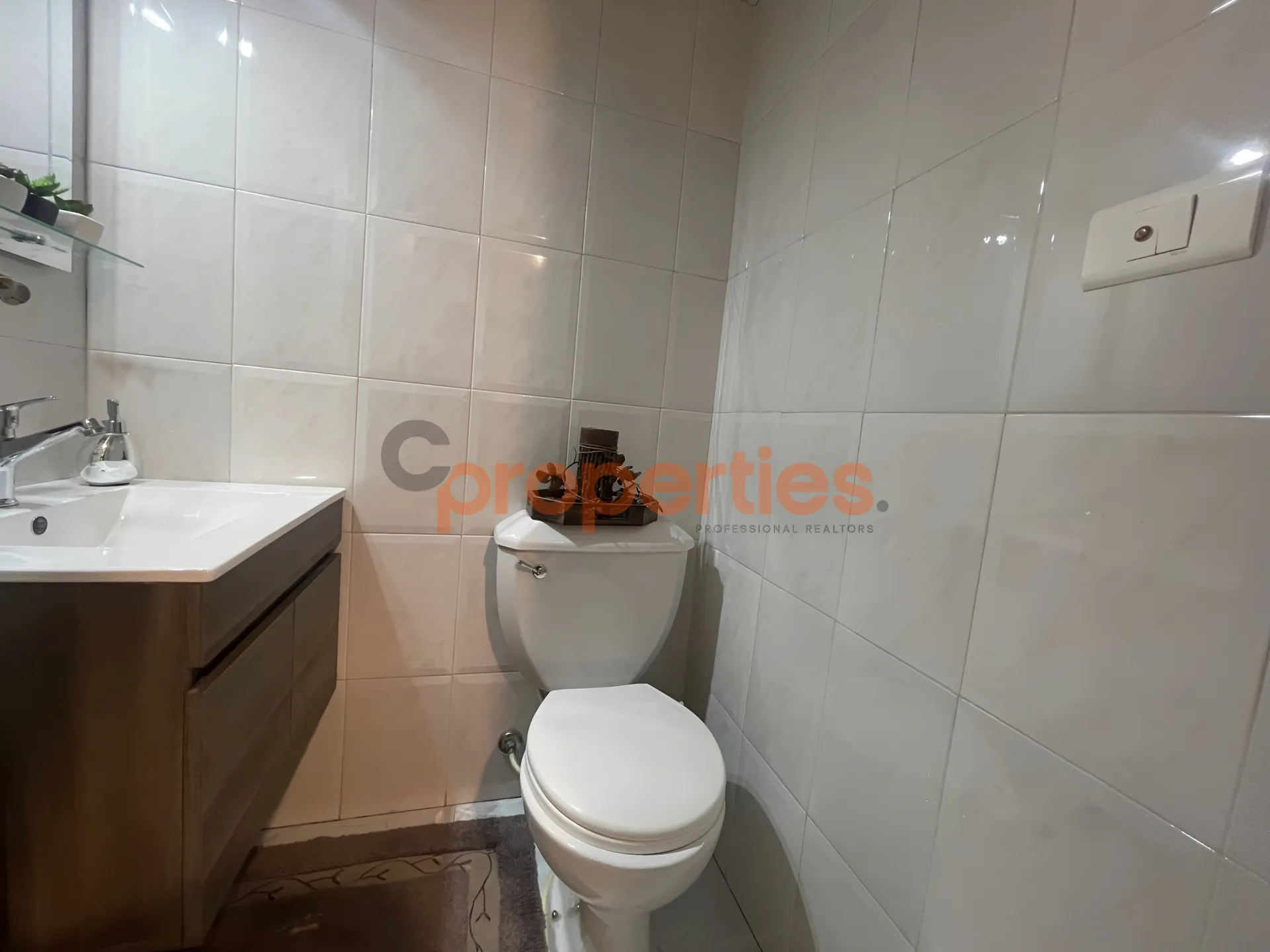 Apartment for Rent in Ajaltoun