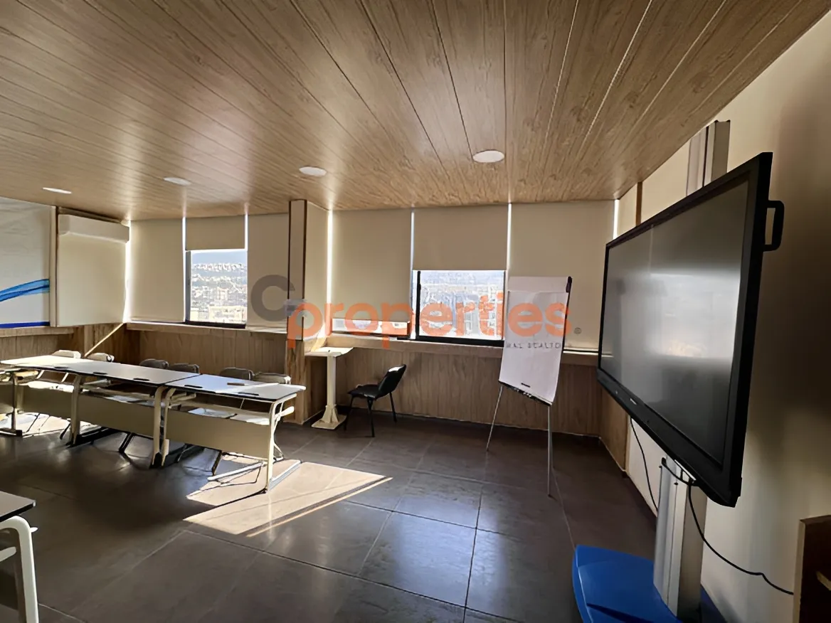 Office for Sale in Dekwaneh