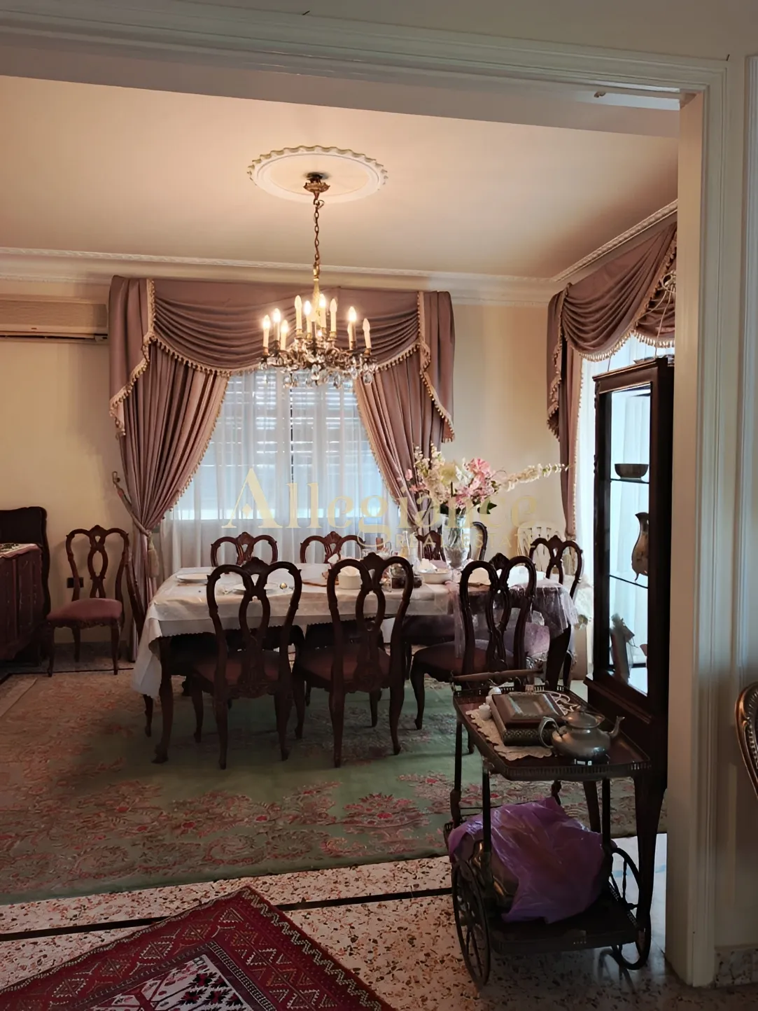 Apartment for sale in Msaytbeh, Beirut, Lebanon - 3 bed, 1 bath