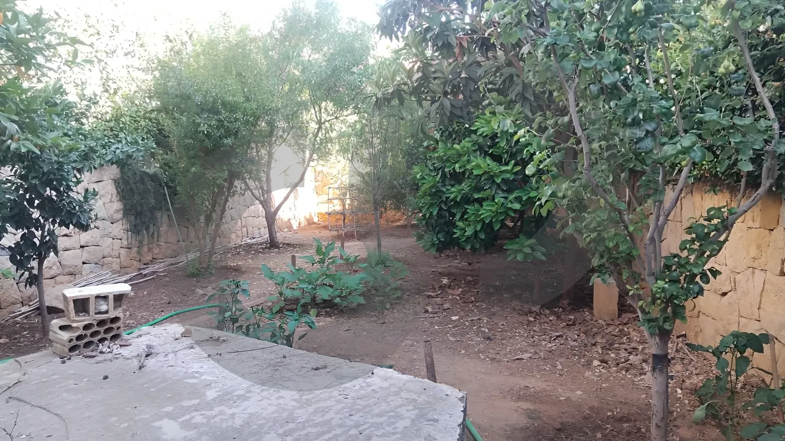 Villa for Sale in Aaraiya