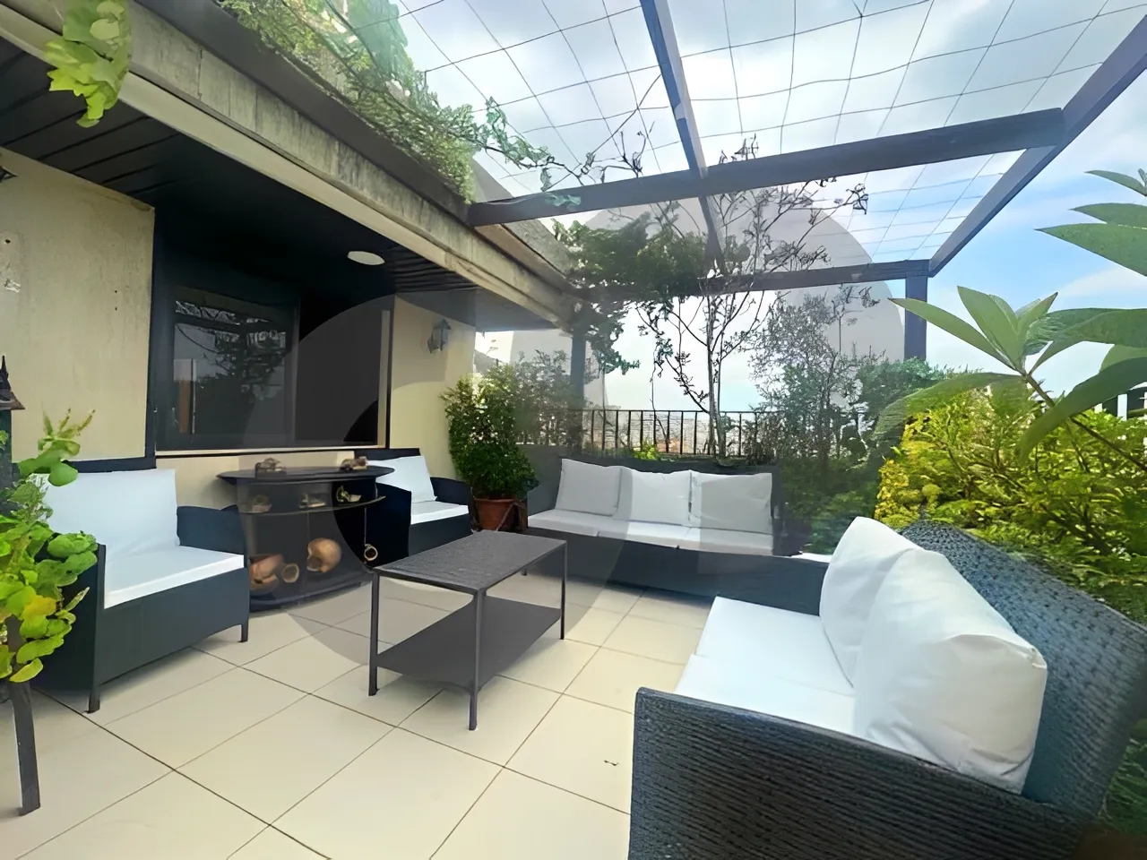 Apartment for Sale in Haret Sakher