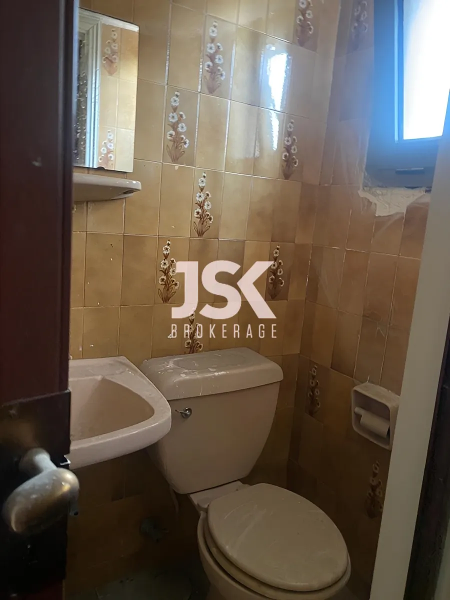 Office for Sale in Baouchriyeh