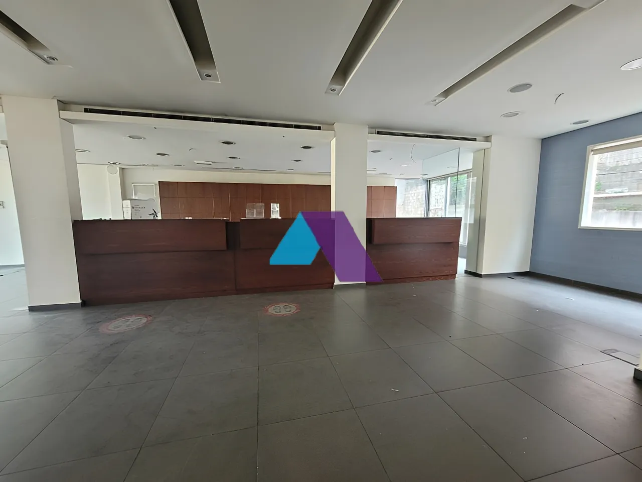 Building for Sale in Mazraat Yachoua