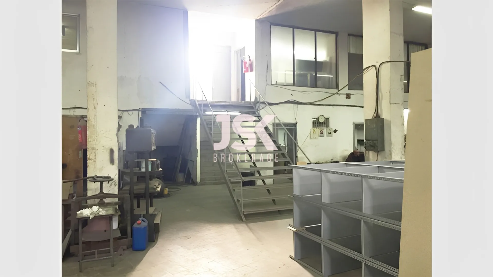 Warehouse for sale in Dbayeh