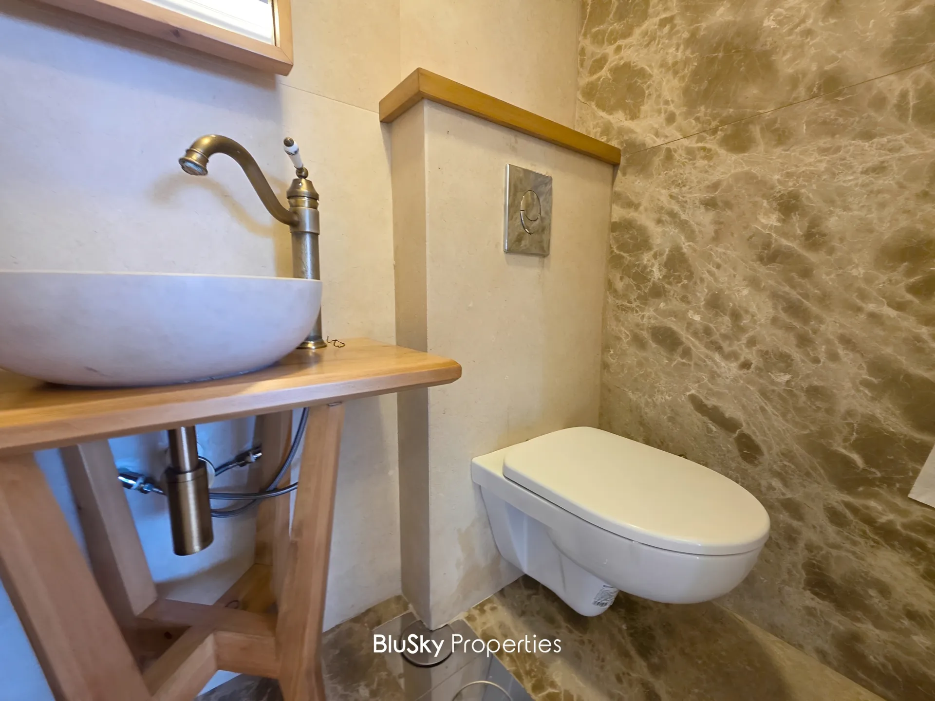 Apartment for rent in Ain saadeh, lebanon