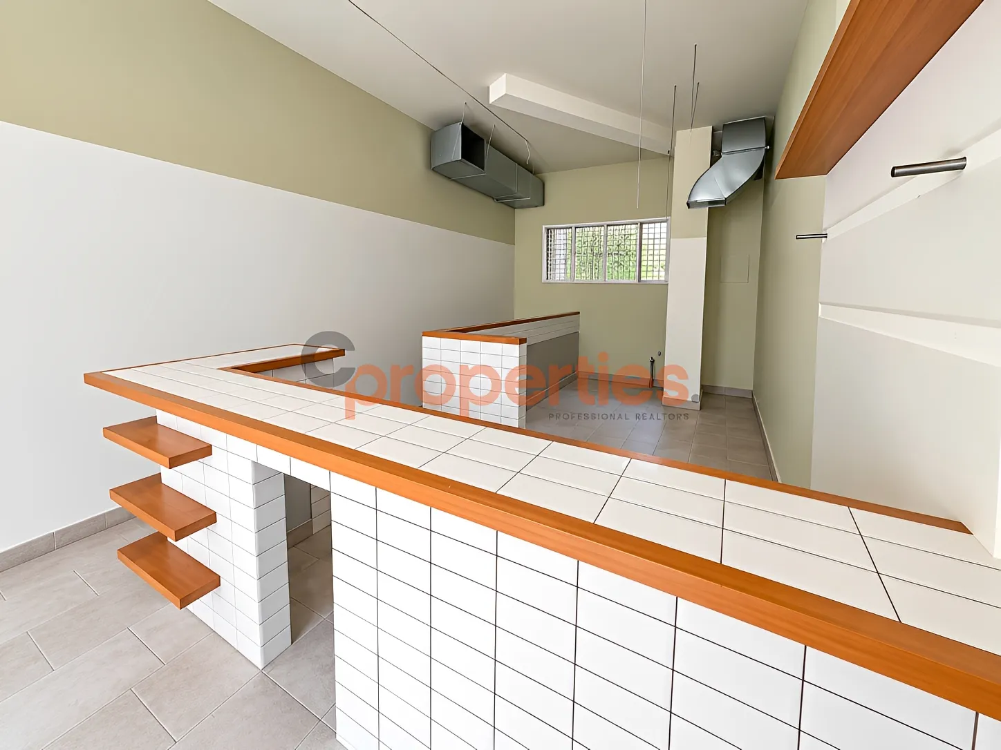 Shop for Sale in Sioufi