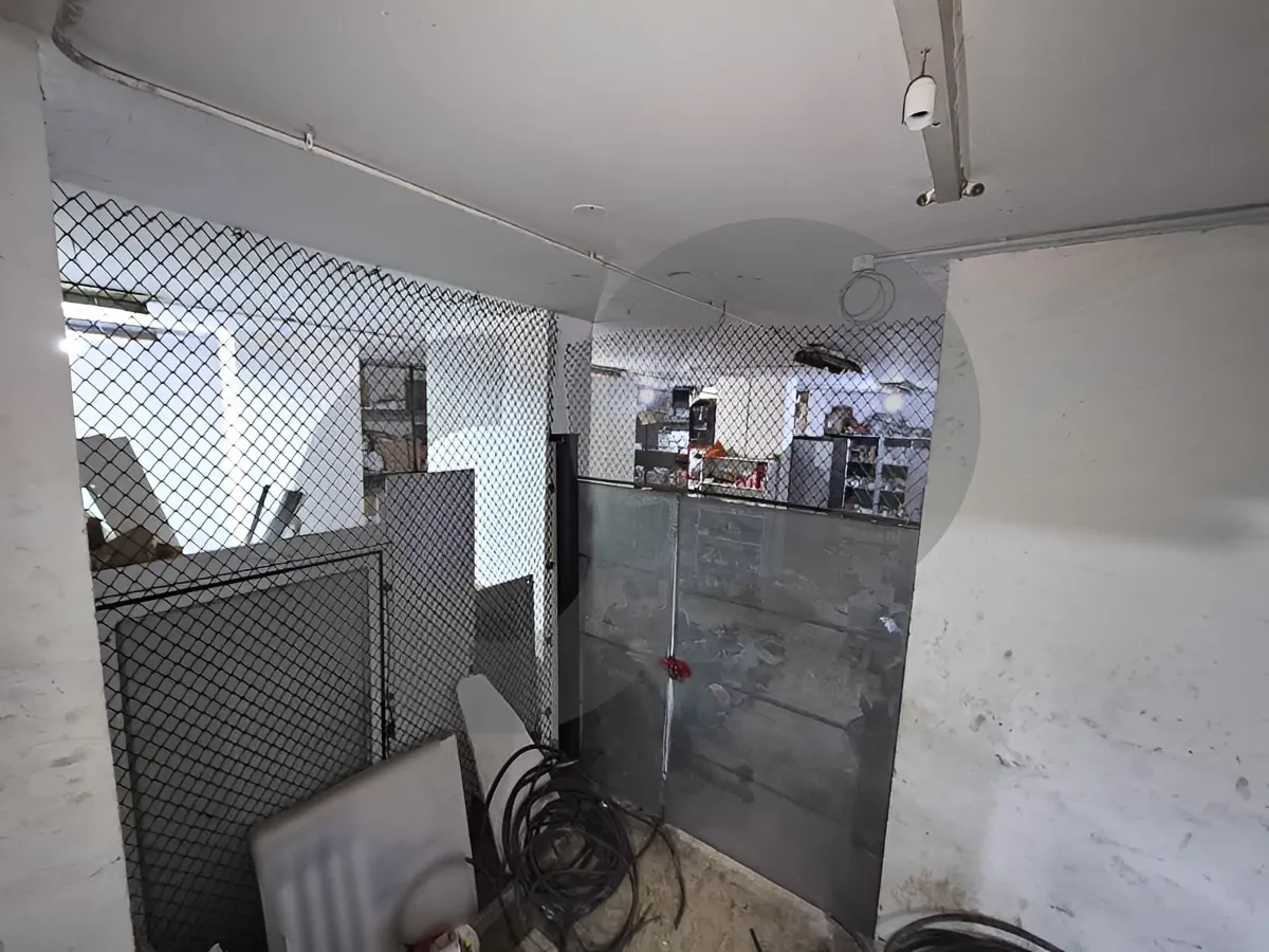 Warehouse for sale in Ain El Tineh