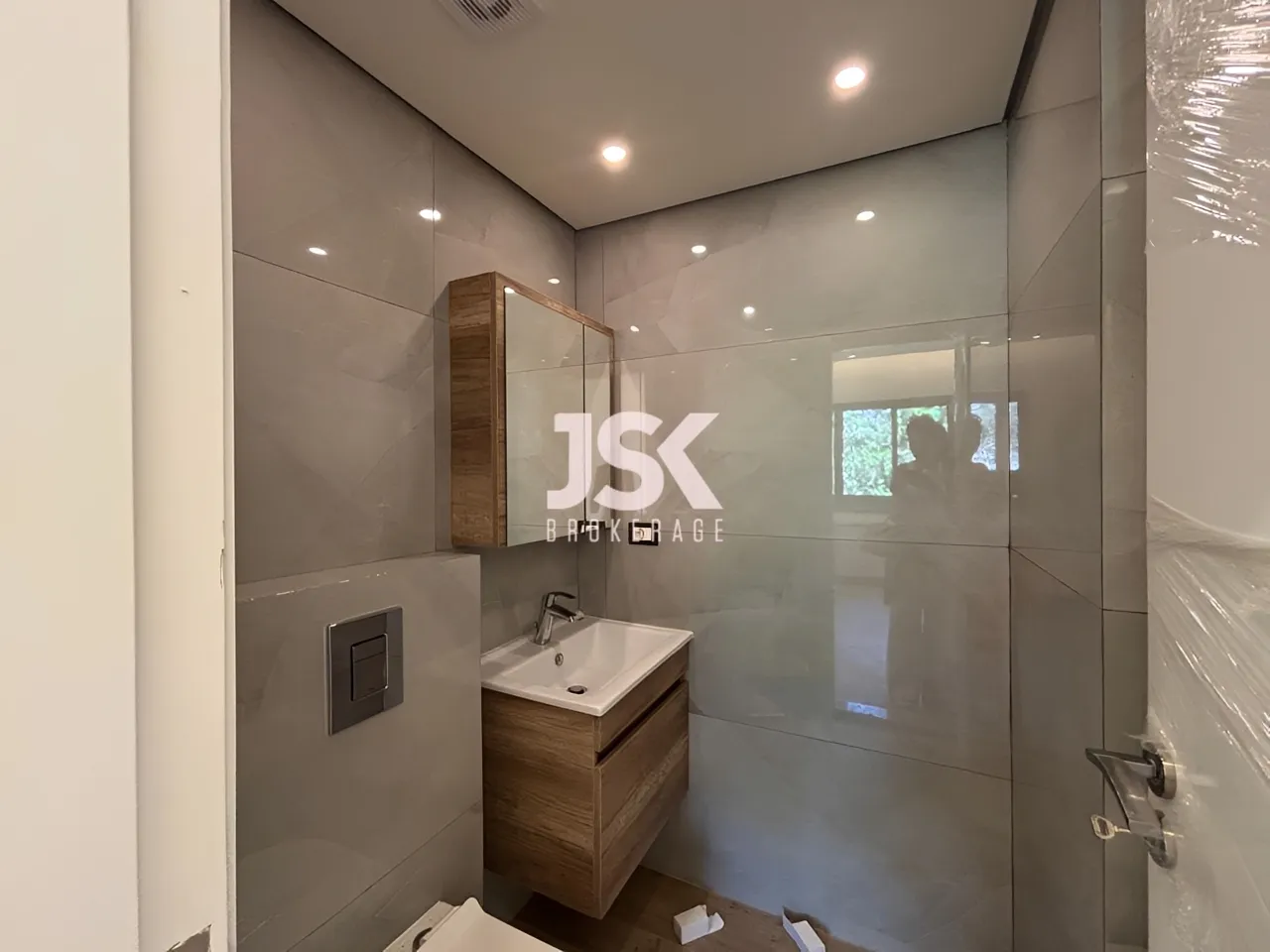 Apartment for Sale in Baabdat
