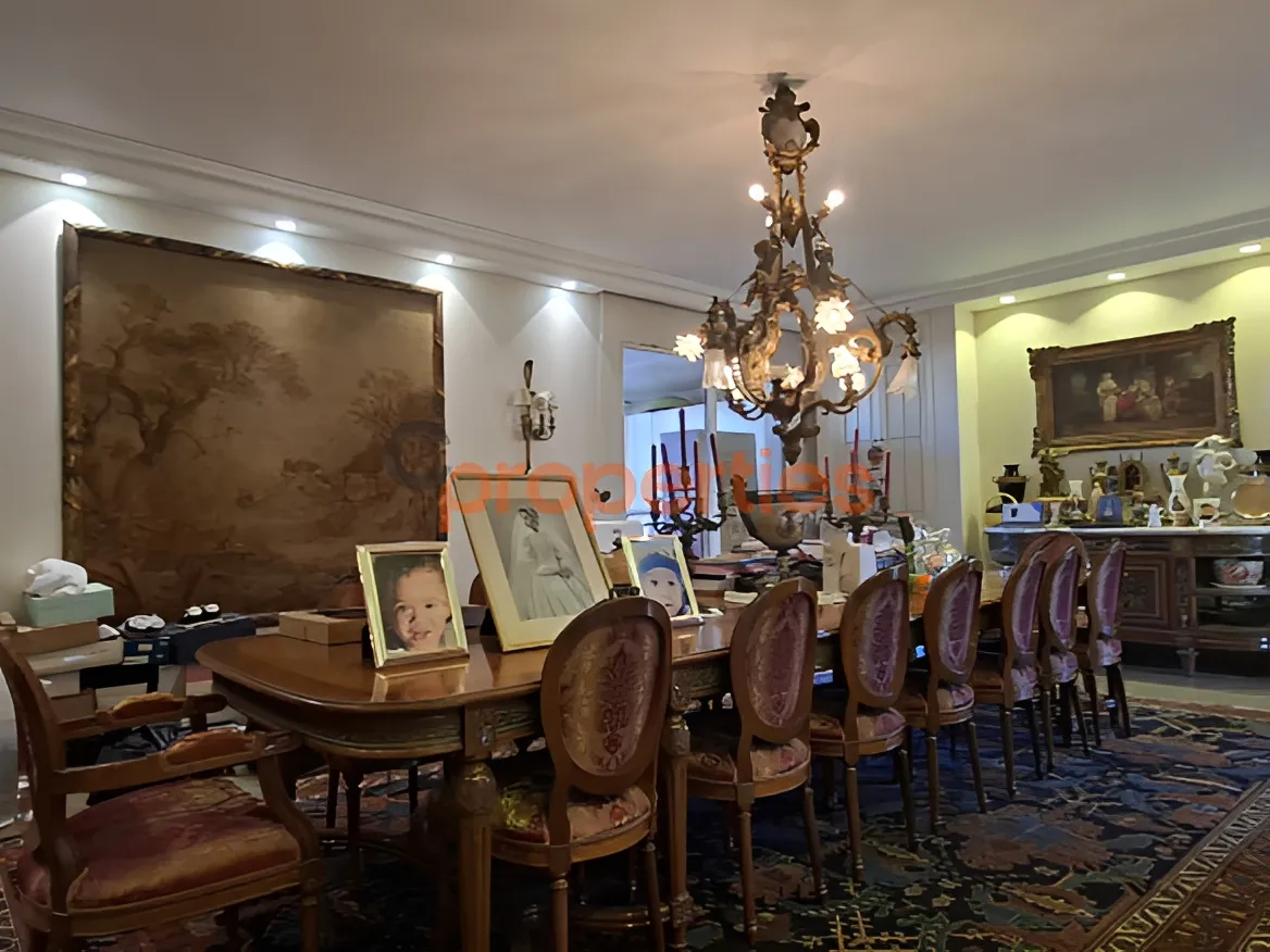 Apartment for Sale in Achrafieh - 3 bed, 4 bath