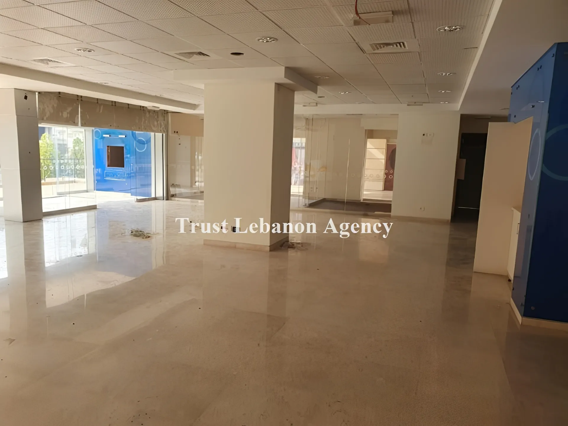 Commercial Property For Rent in Baabda, Hazmieh