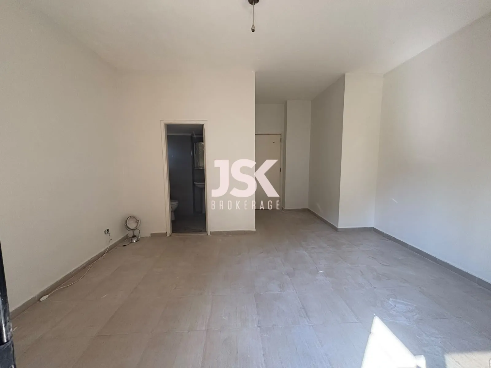 Apartment for Sale in Dekwaneh