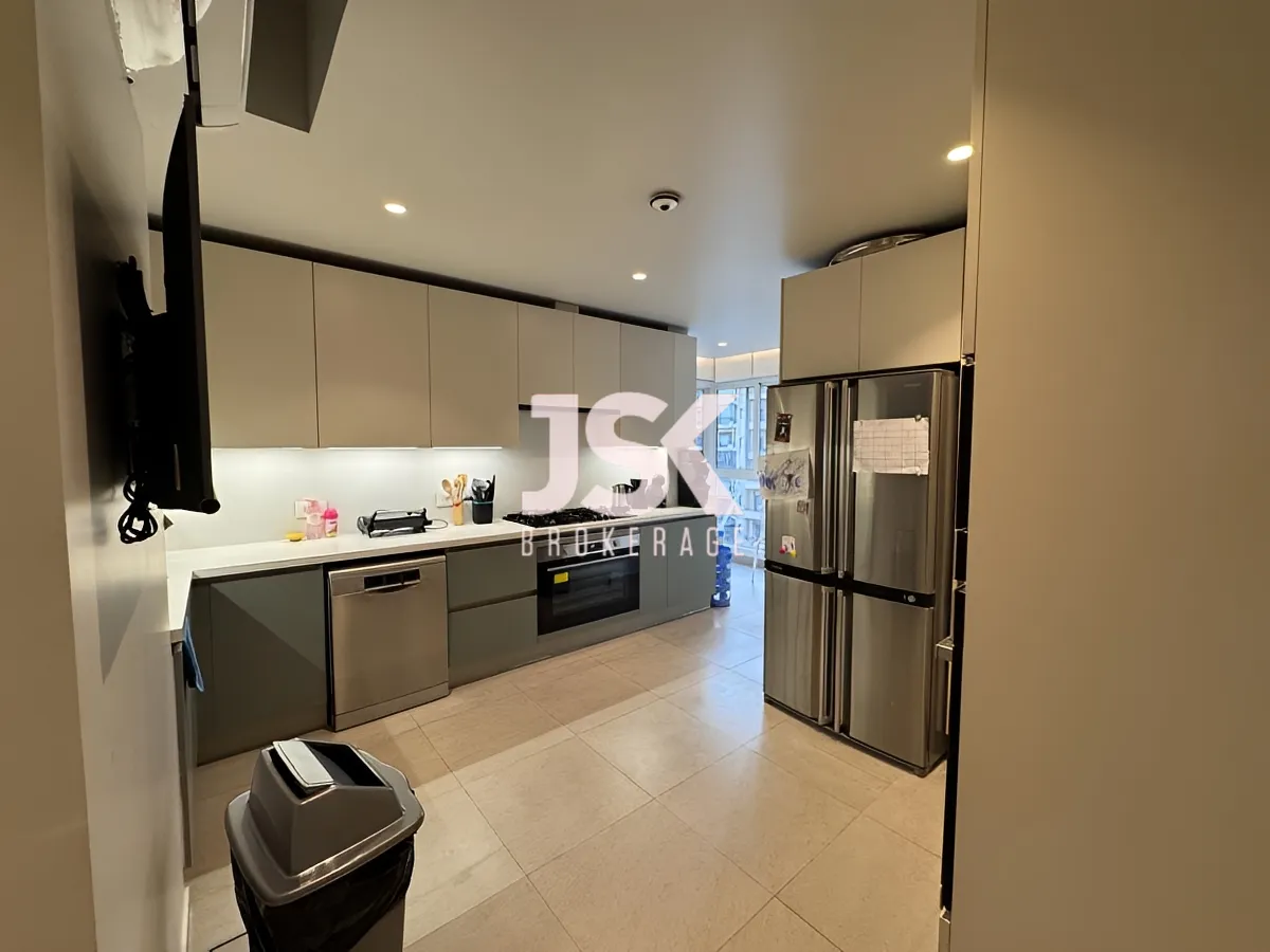 Apartment for Sale in Hamra, Beirut, Lebanon - 2 bed, 3 bath