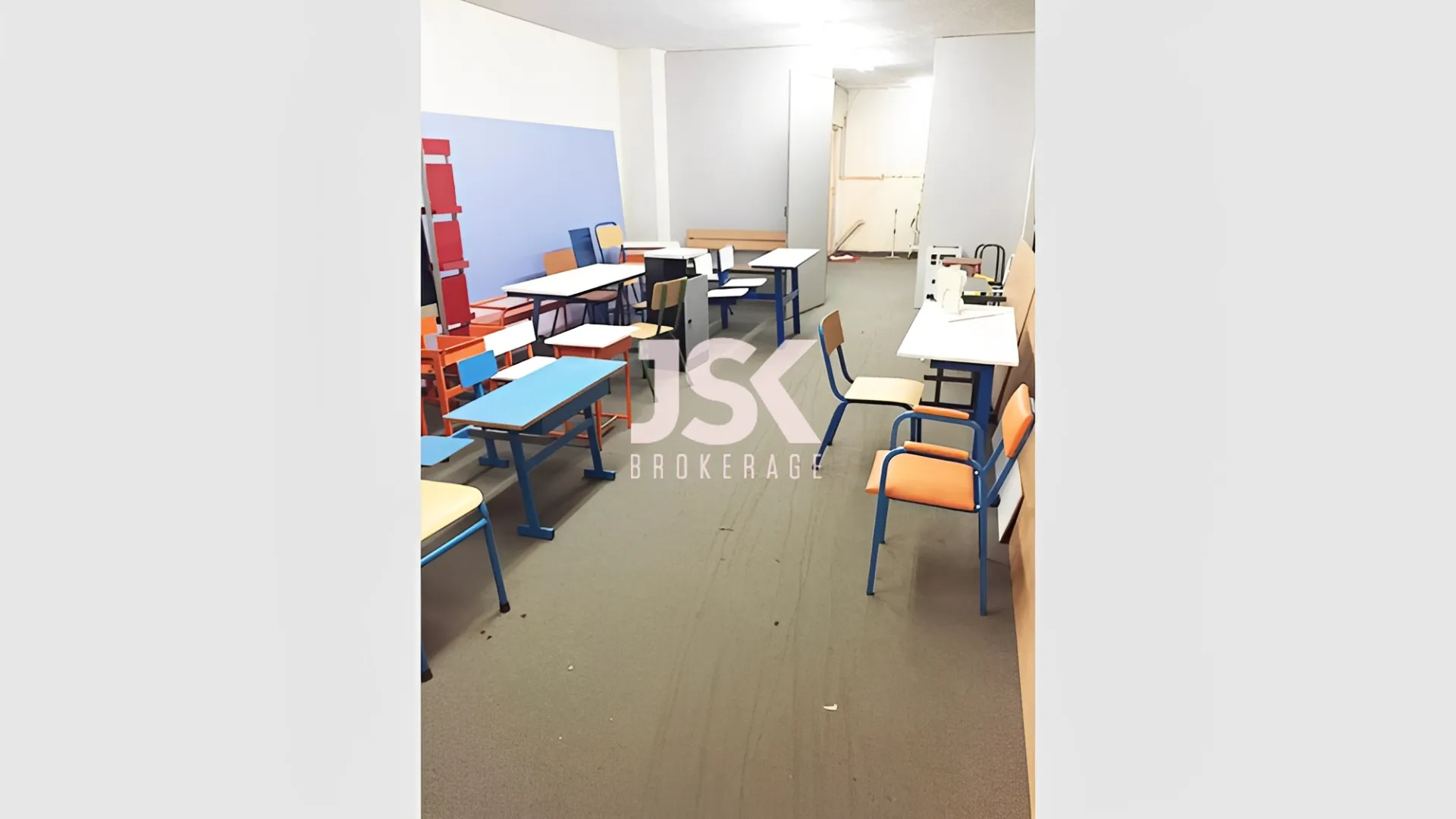 Warehouse for sale in Dbayeh