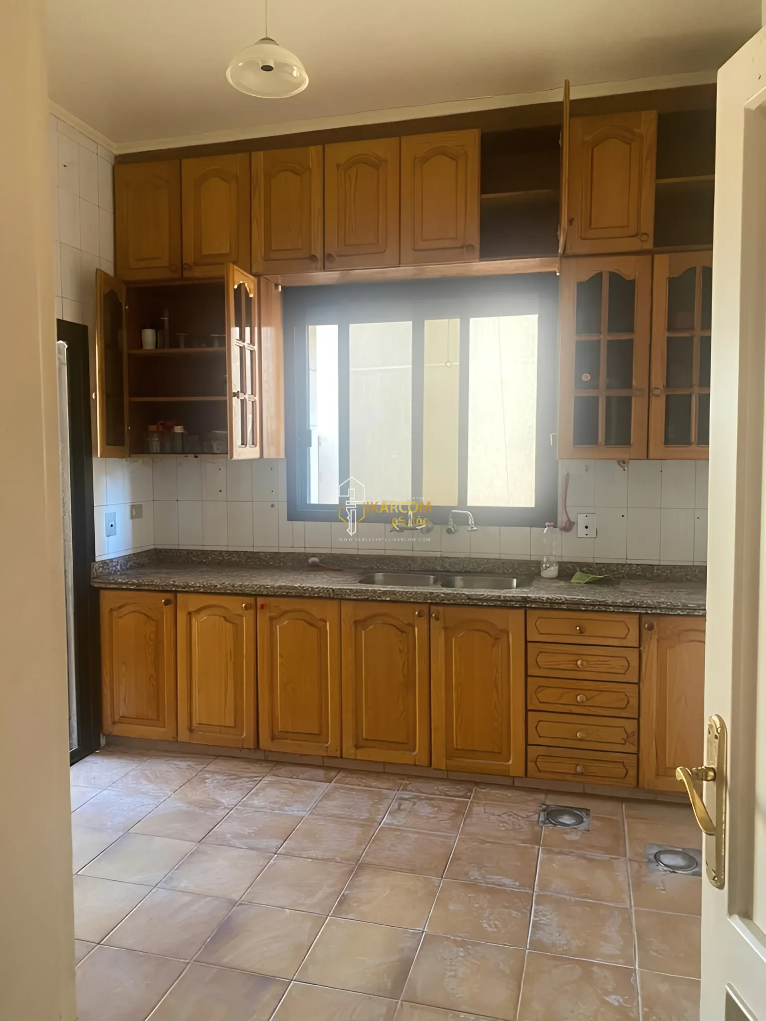 Apartment for Sale in Wata El Msaytbeh, Beirut