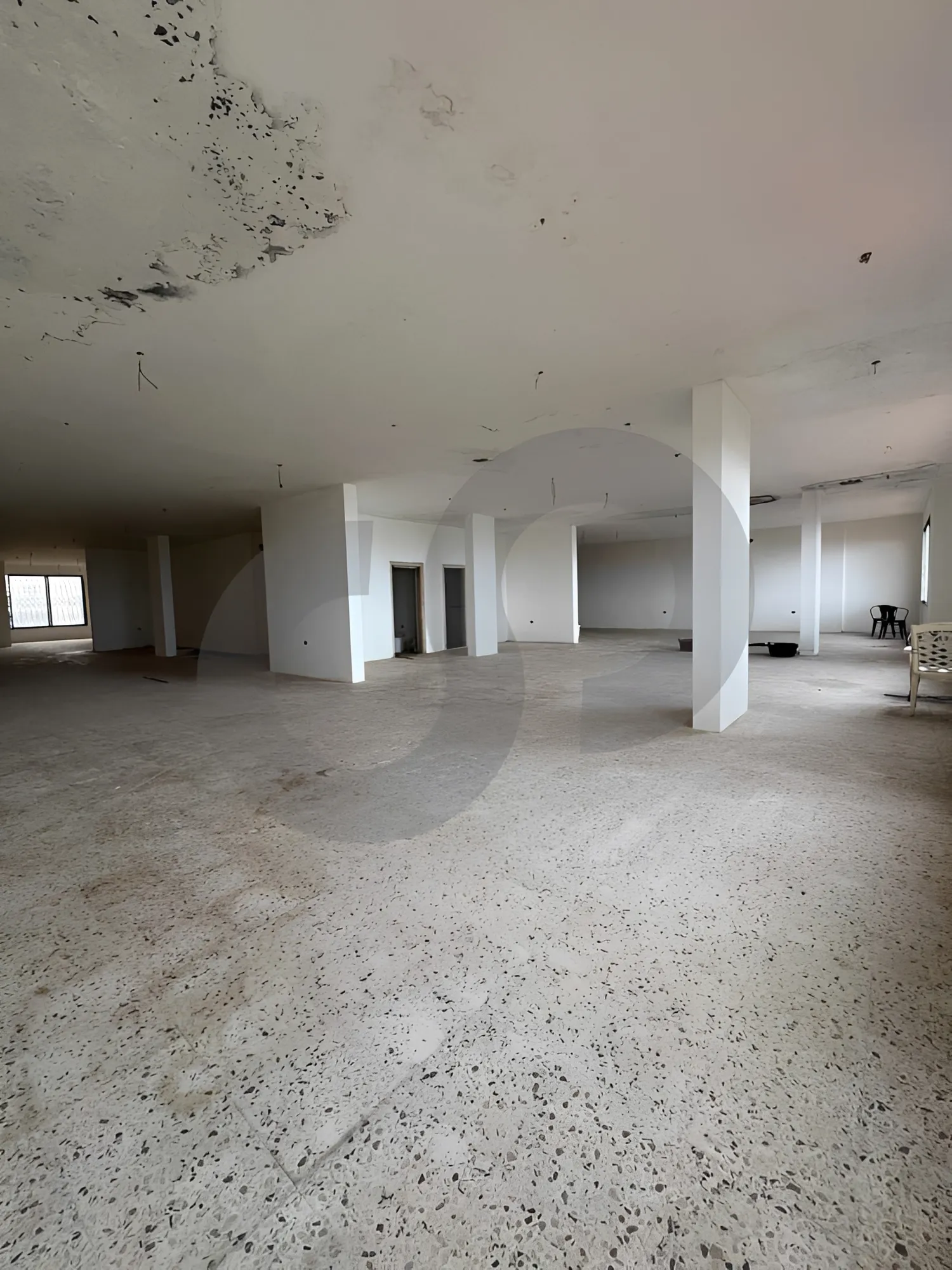 Commercial Property for Rent in Khalde