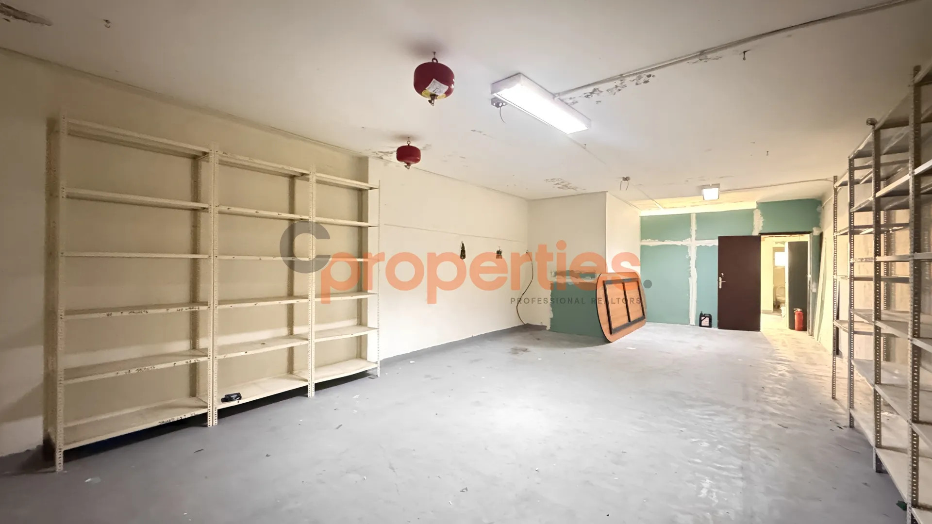Warehouse for Rent in Aaoukar