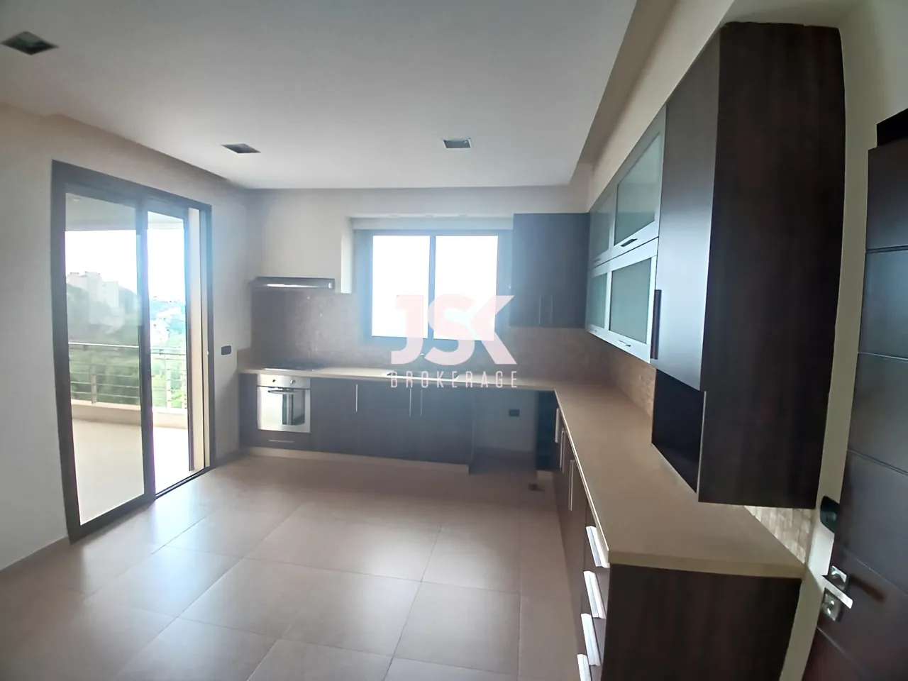 Apartment for Rent in Qornet El Hamra