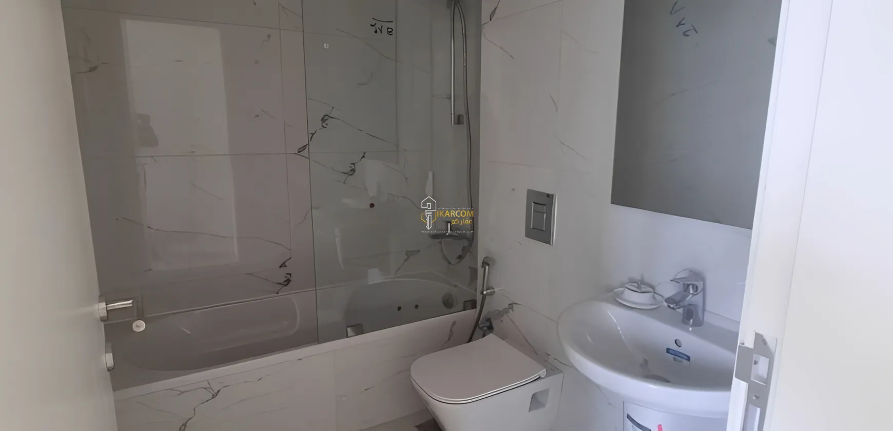 Apartment for Sale in Beirut, Ain El Mraisseh, Lebanon
