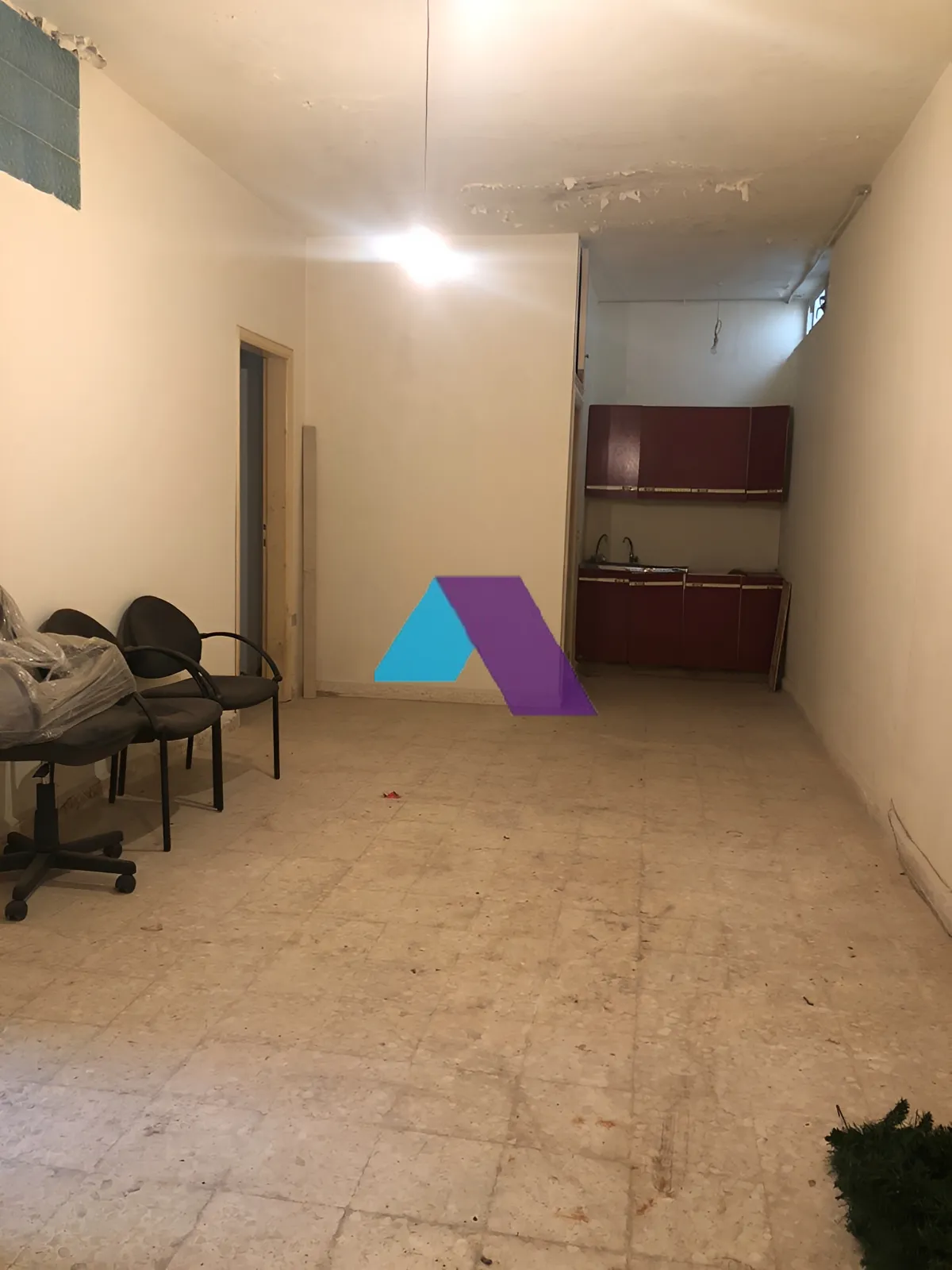 Showroom for Sale in Beit Meri