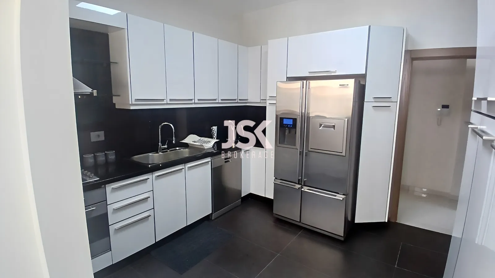 Apartment for Rent in Aaoukar