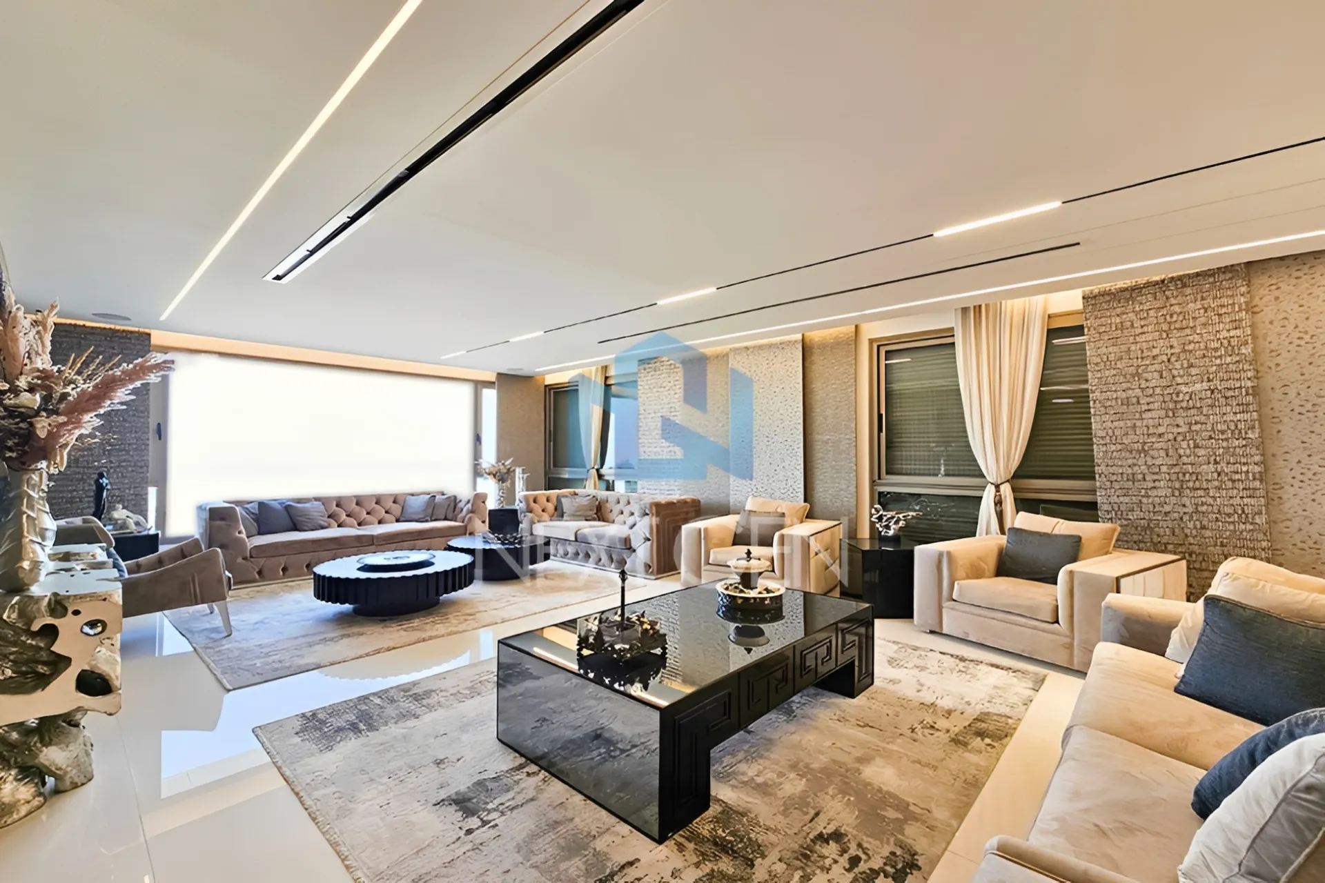 Apartment for sale in Achrafieh, Beirut, Lebanon - 4 bed, 6 bath