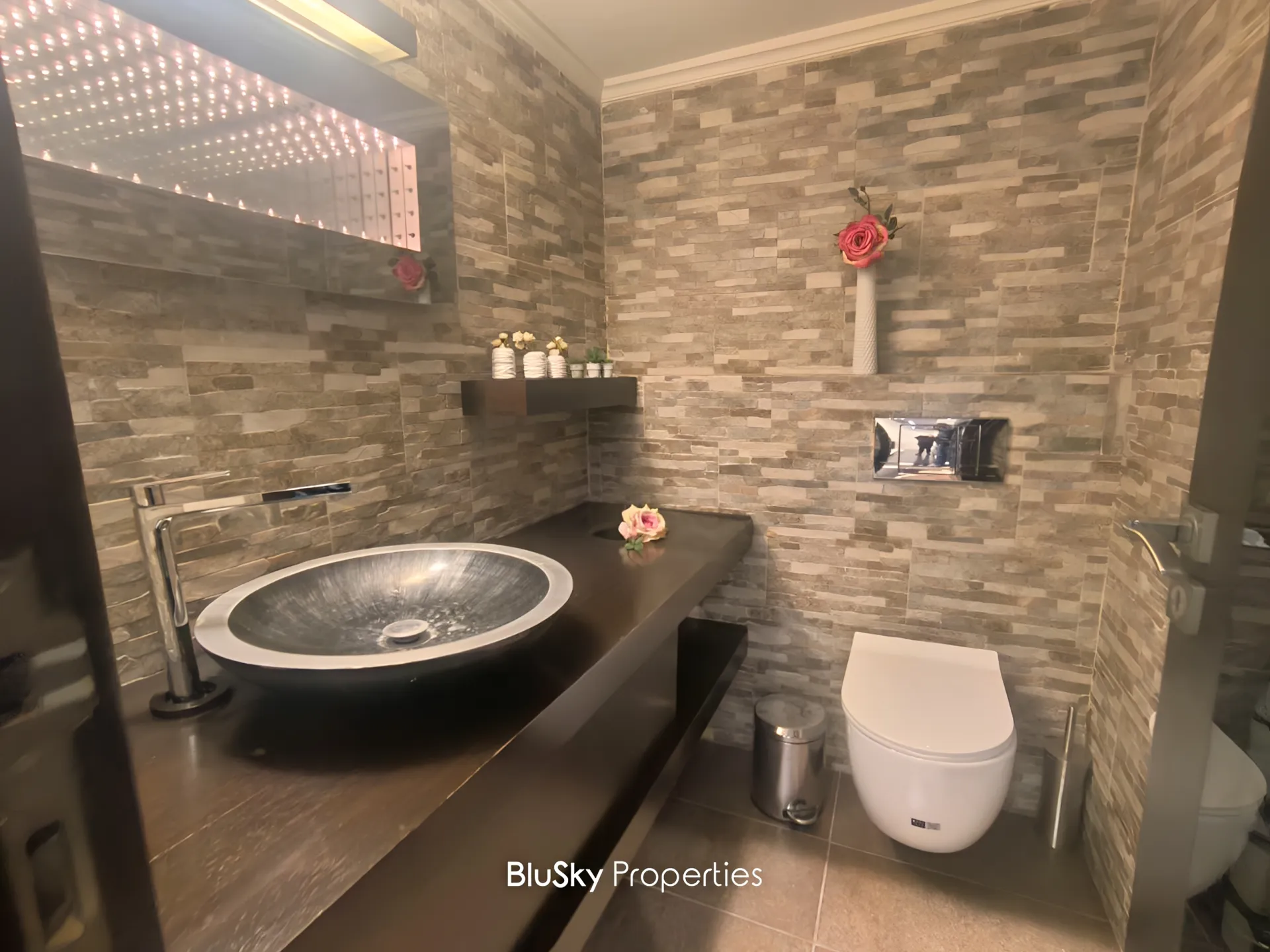 Apartment for rent in Biaqout