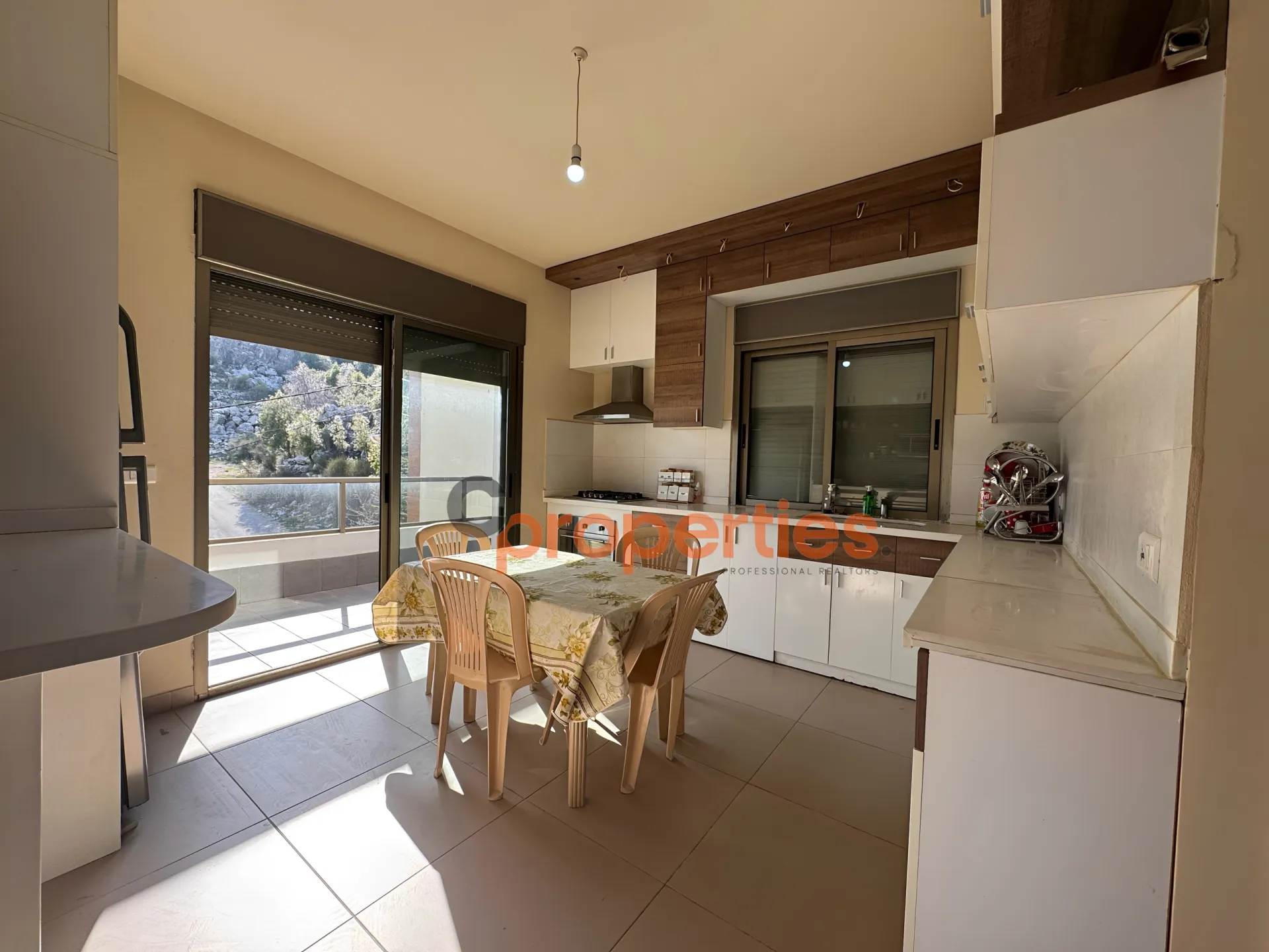Villa for Sale in Aachqout