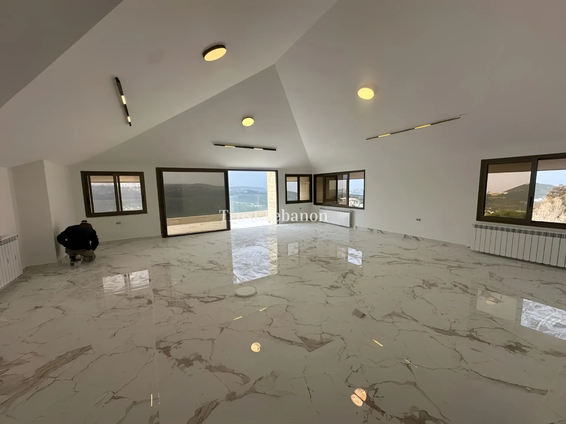 Apartment for Sale in Metn Baabdat Lebanon - 3 bed, 5 bath