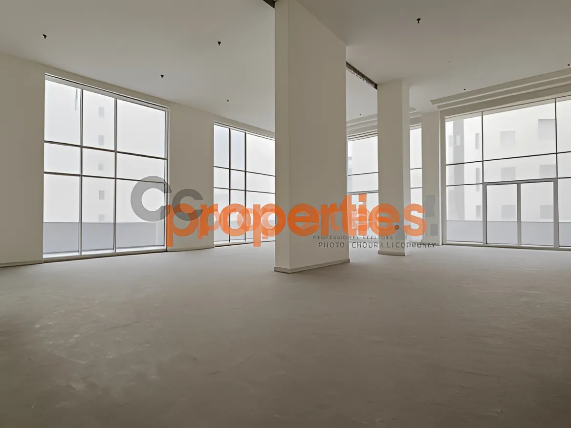 Showroom for Sale in Forn El Chebbak