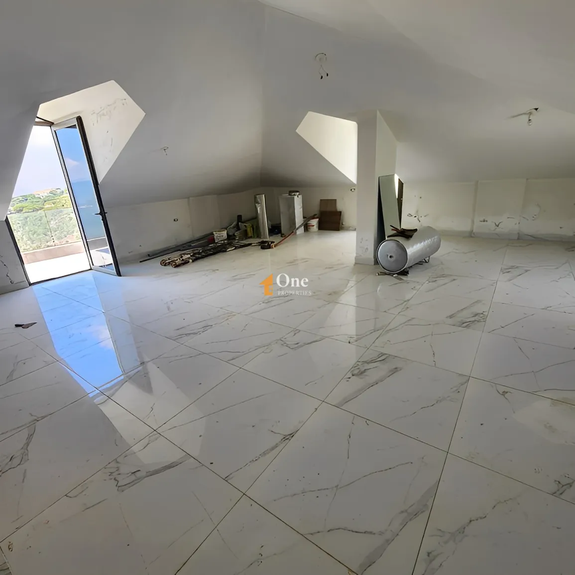 Triplex for Sale in Adma w Dafnah, Lebanon - 3 bed, 4 bath
