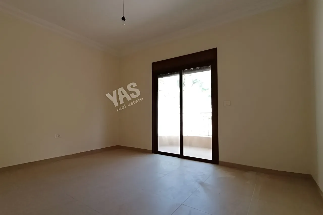 Apartment for Sale in Ajaltoun
